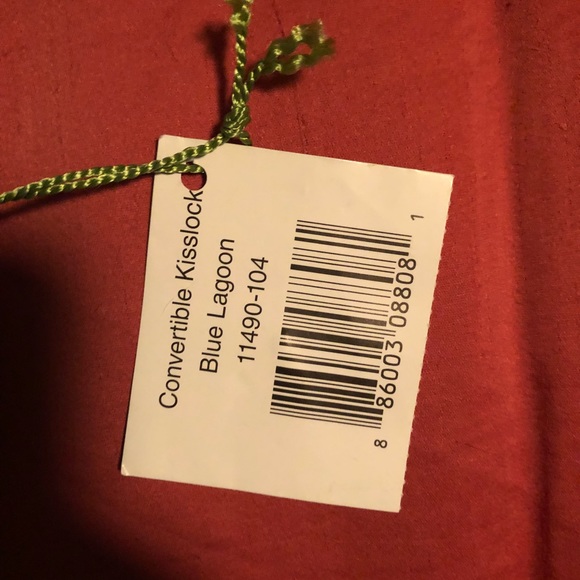 Vera Bradley Kisslock Clutch - Picture 5 of 7